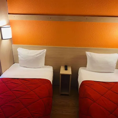 Hotel Premiere Classe Cdg - Paris Nord 2 - Parc Des Expositions 2*